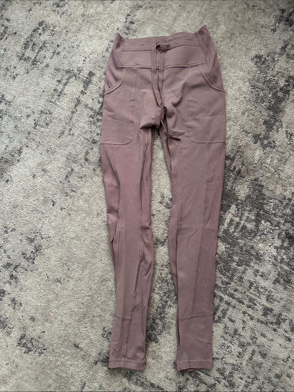 Glyder Ribbed High-Rise Leggings in Mauve